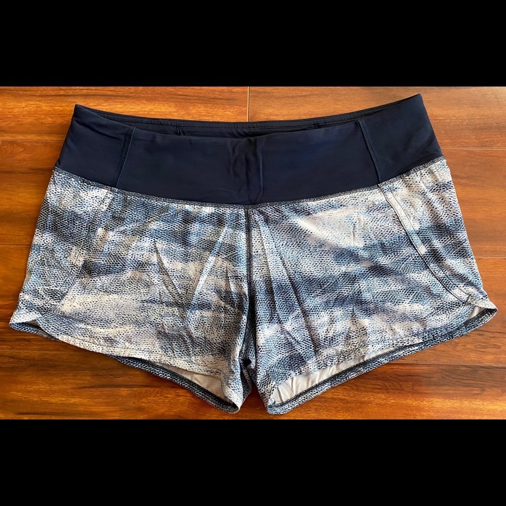 Lululemon Speed Up 4” shorts